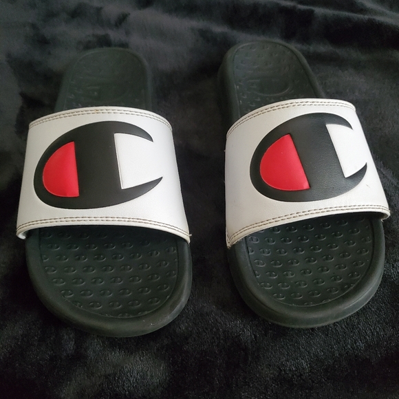 *3-for-$20* Champion Slides, Black / White / Red (size 4y) - Picture 1 of 4